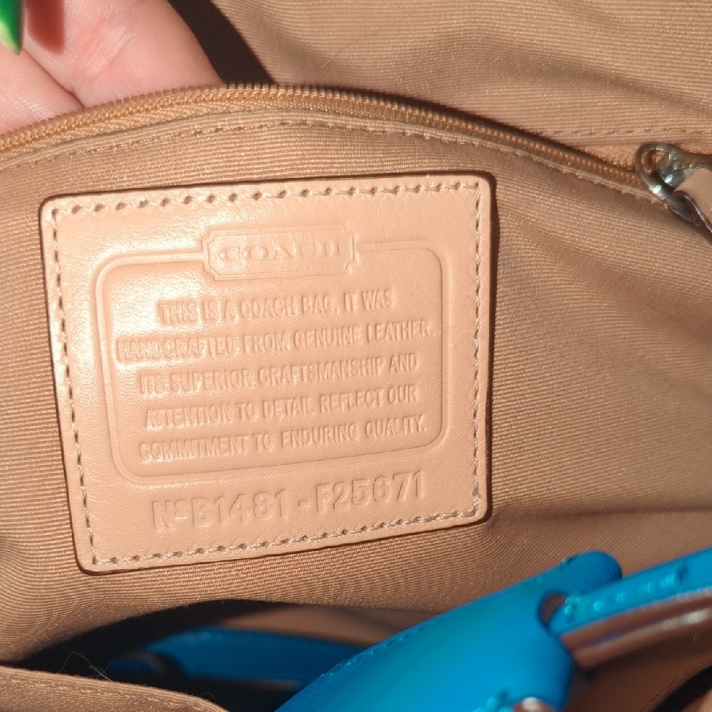 Coach Satchel with Double Handles And Strap - Picture 4 of 10